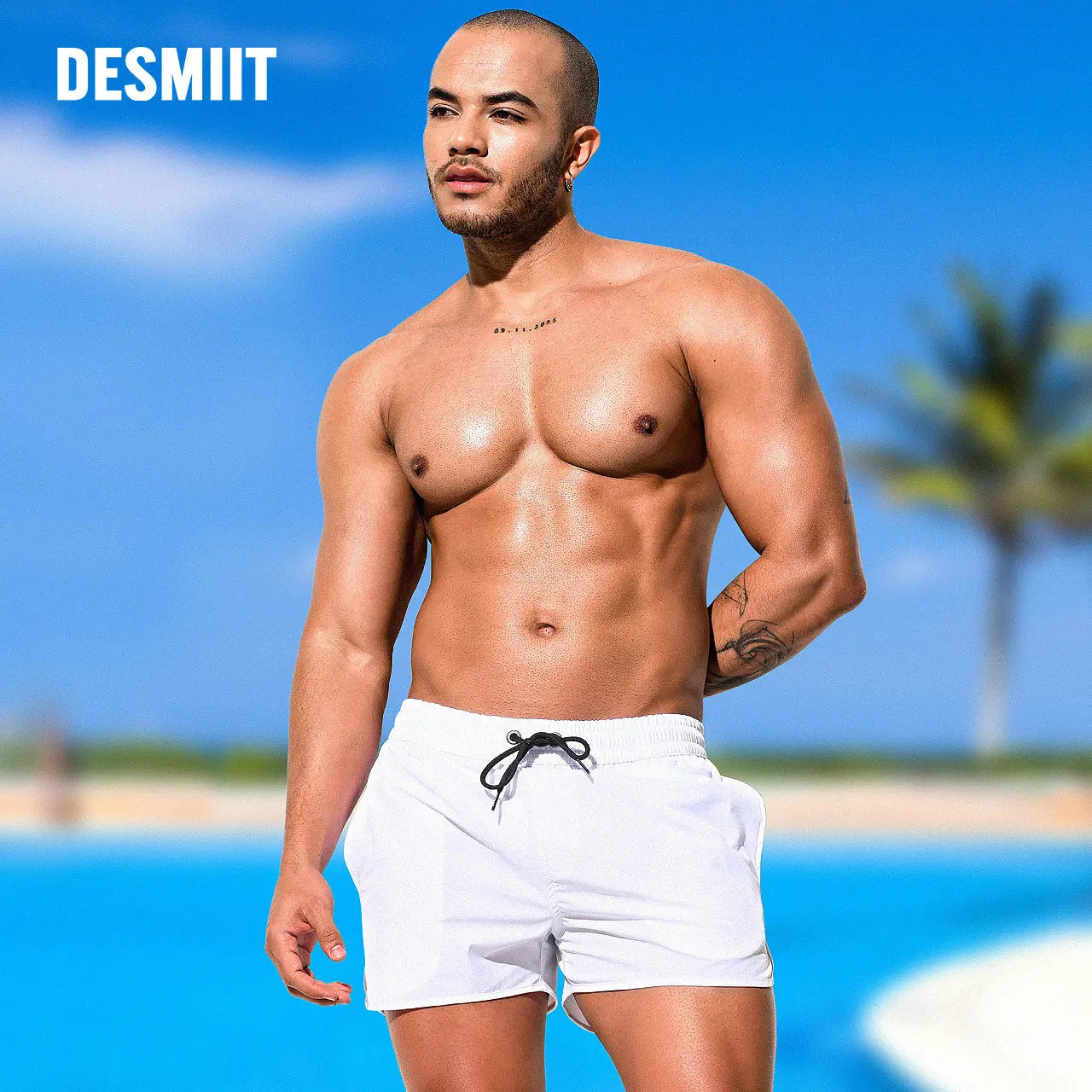 DESMIIT Quick-Drying Swim Shorts Beach Pants Loose DESMIIT
